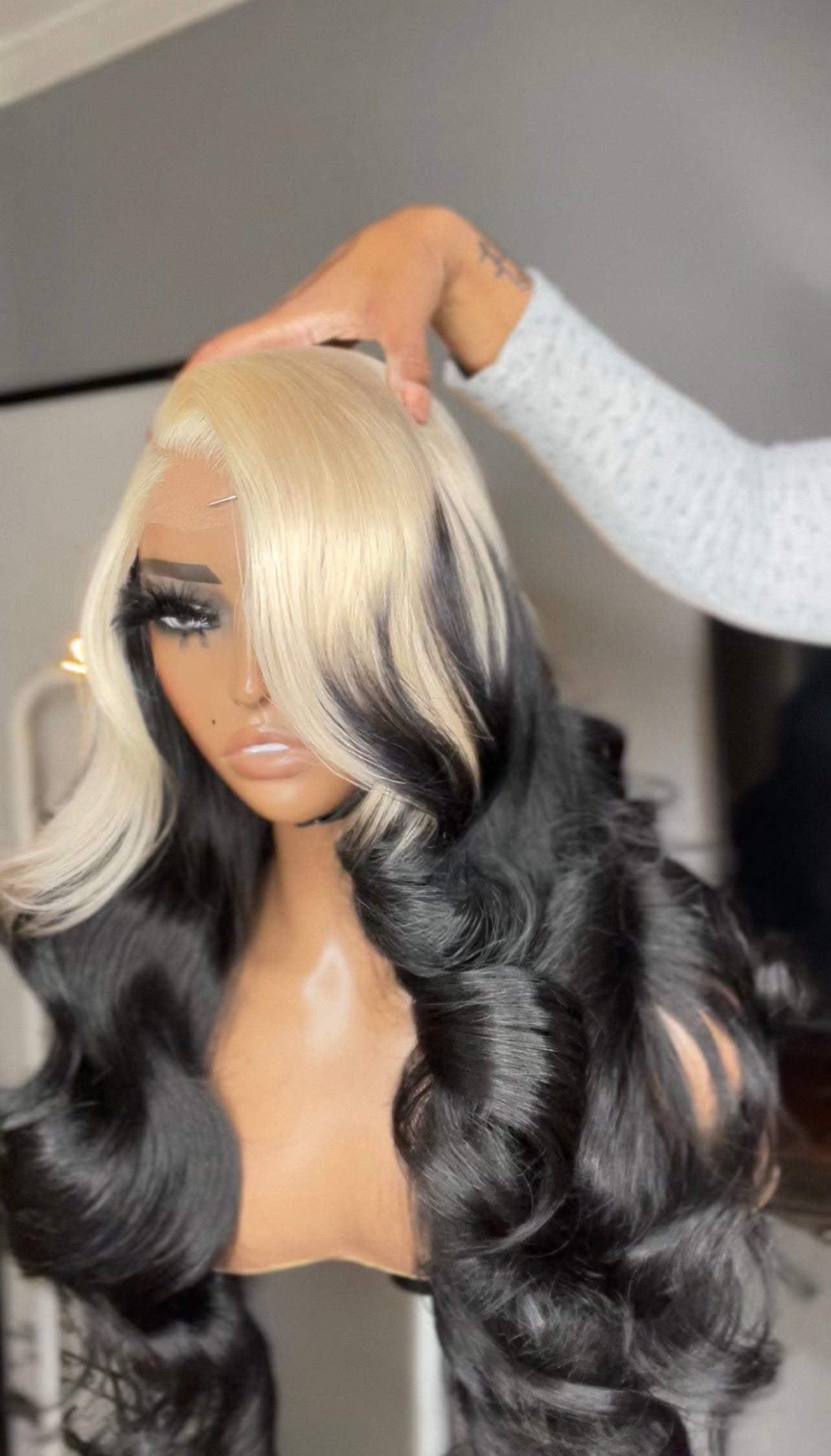 22” Shadow Blondie