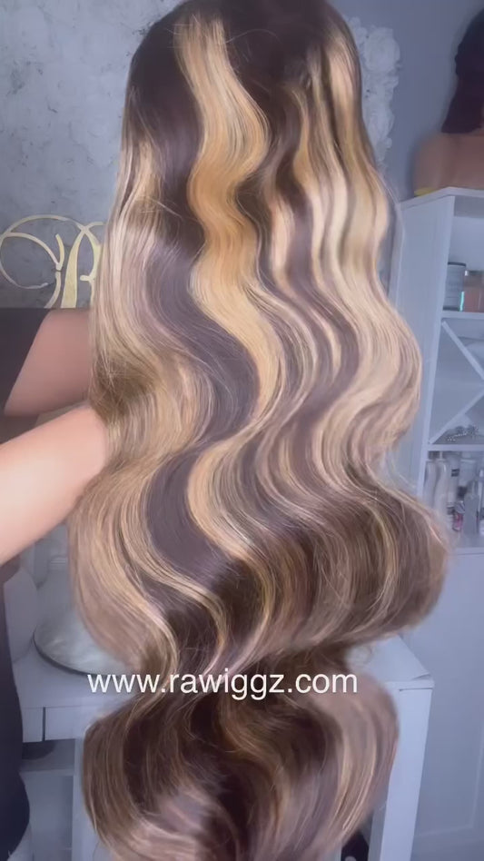 13x4 TRANSPARENT LACE BODY-WAVE HIGHLIGHT WIG